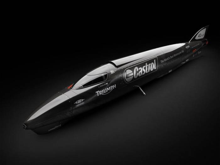 1000-сильный мотоцикл-ракета - Castrol Rocket Triumph