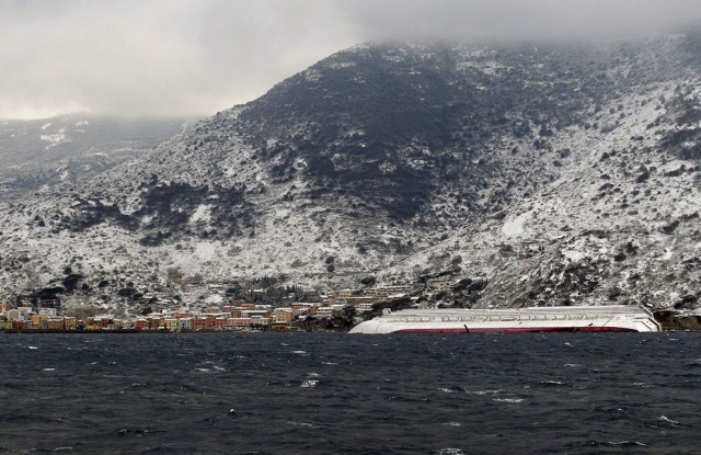 Как поднимали круизный лайнер Costa Concordia