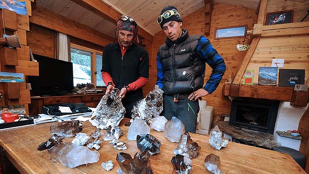 Французский альпинист нашел на горе Монблан клад стоимостью 246 тысяч евро