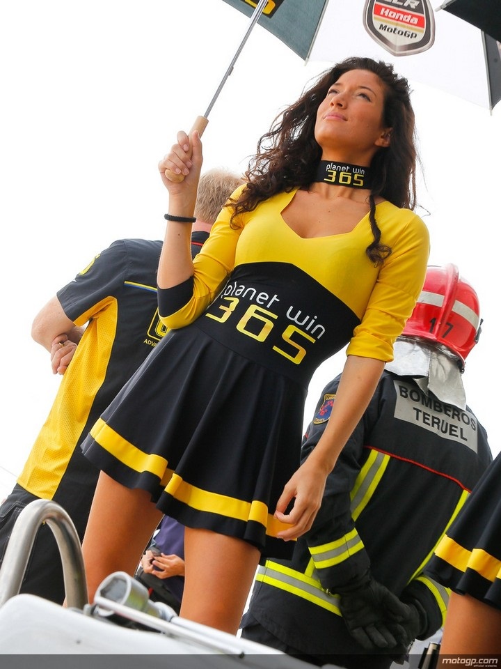 Девушки паддока Гран При Арагона