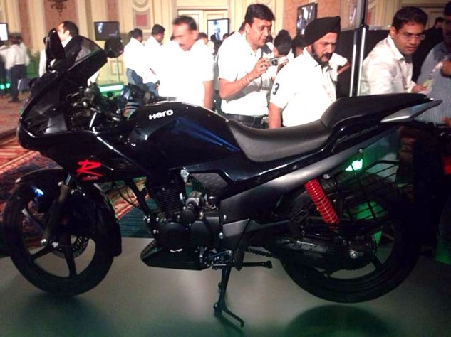 Hero представили мотоциклы Karizma ZMR/Karizma R 2014, разработанные вместе с Erik Buell Racing