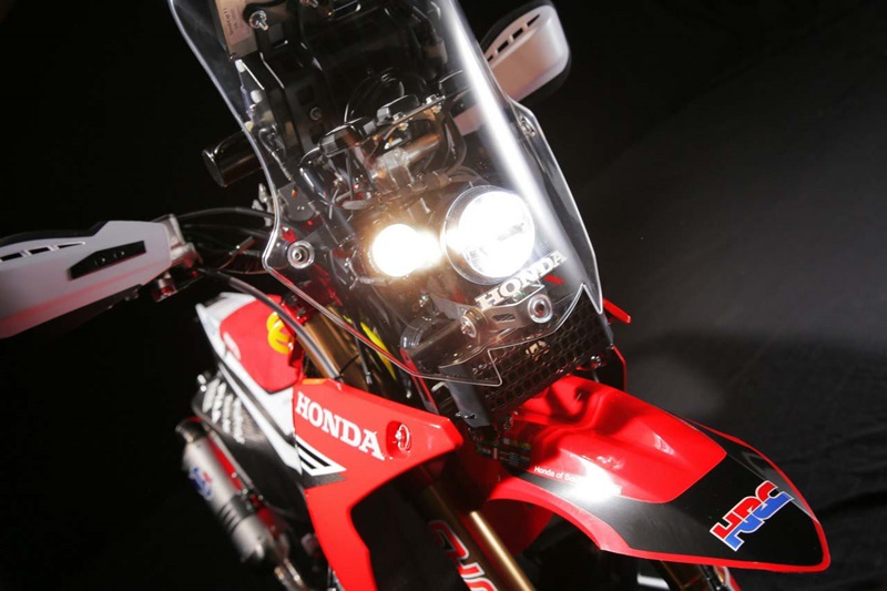 Раллийный мотоцикл Honda CRF450 Rally 2014 (студийные фото)