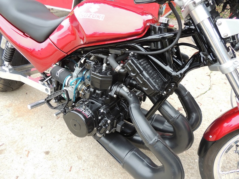 Мотоцикл Suzuki VX800 с 2T двигателем Arctic Cat ThunderCat 900