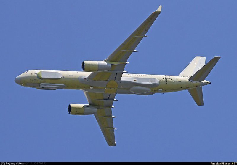 Разведчик Ту-214Р может стать очередной жертвой кампании против российского авиапрома.
