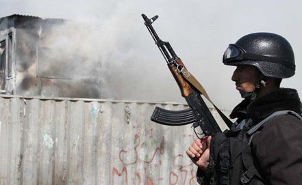 Три солдата НАТО застрелены на военной базе на юге Афганистана местным жителем-рабочим