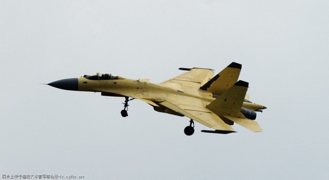 Russia complains about Chinese fighter J-15