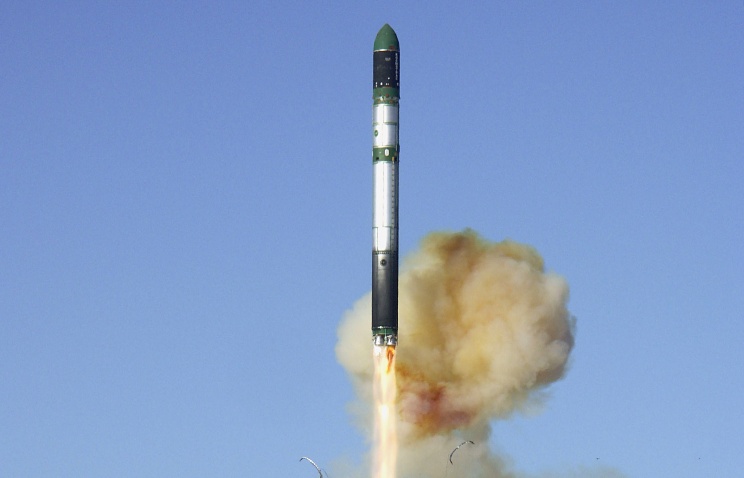 С космодрома Ясный стартует ракета "Днепр" с двадцатью тремя спутниками