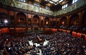 Верхняя палата итальянского парламента выразила доверие правительству Энрико Летты