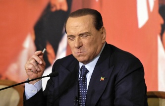 Эксперт: После исключения из сената Сильвио Берлускони может грозить арест