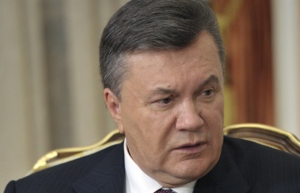 Организаторы акции за евроинтеграцию Украины собирают подписи за отставку Януковича