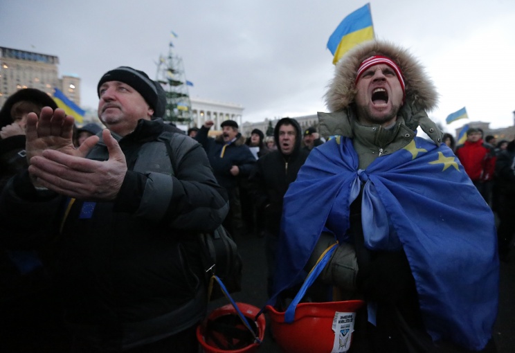 Янукович: Массовые акции должны носить мирный характер