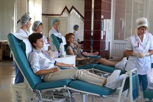 «Медицинский десант» из 35 новосибирских врачей-доноров предварил «субботу доноров»