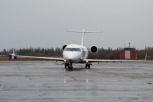 В Екатеринбурге совершил аварийную посадку самолет с 42 пассажирами на борту