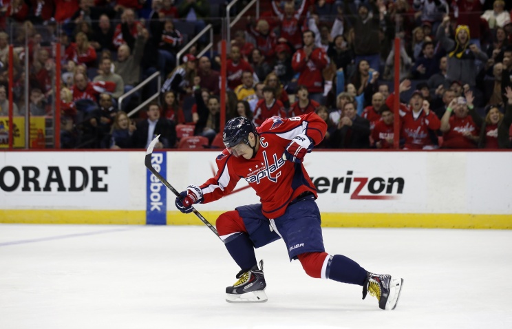 Шайба Александра Овечкина помогла "Вашингтону" победить "Нэшвилл" в матче НХЛ