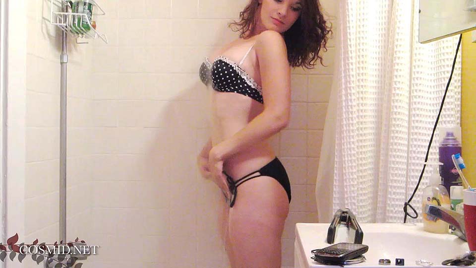 [Cosmid.net]Rue In The Shower(21.12.2012)[Bathroom, Posing, Solo, 720p]