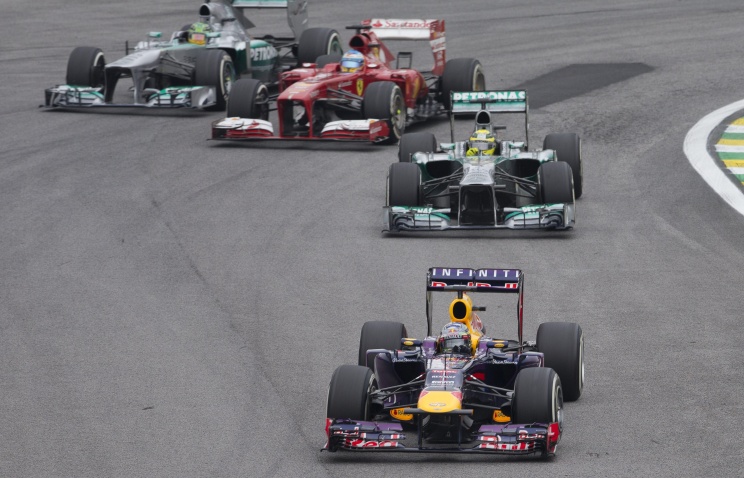 Гонщики и команды "Формулы-1" получат в два раза больше очков за финальный этап сезона