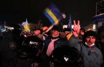 Виктор Янукович призвал политические силы, общественность и духовенство Украины к диалогу