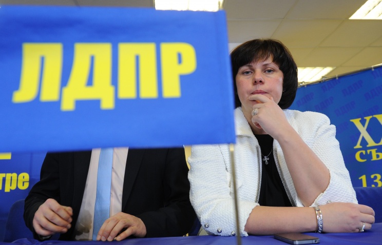 Депутаты от ЛДПР предлагают запретить общаться на работе на иностранных языках