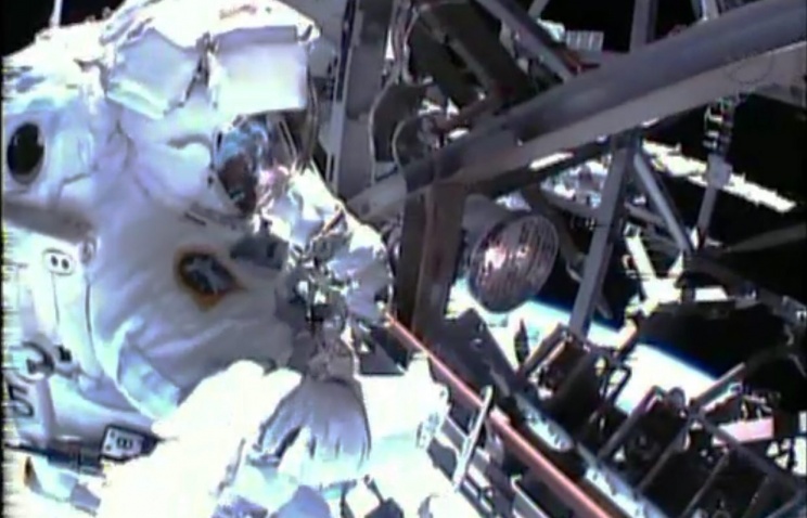NASA: Для устранения неполадок на МКС может потребоваться несколько выходов в космос