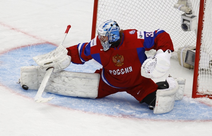 Сборная России по хоккею прилетела в Сочи с опозданием