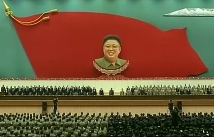 В КНДР проходят мемориальные мероприятия по случаю годовщины со дня кончины Ким Чен Ира
