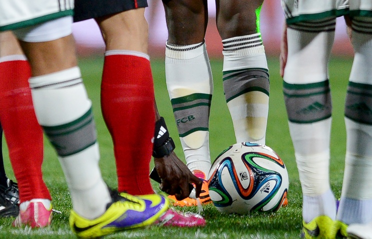 Судьи на ЧМ-2014 по футболу будут использовать спрей для обозначения места штрафного удара