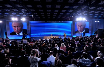 Песков: для Путина нет неудобных вопросов