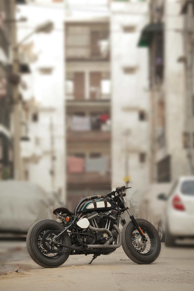 Боббер Harley-Davidson 883