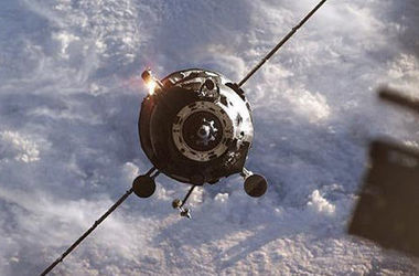 Российский космический корабль "Прогресс М-27М" может рухнуть на землю 9 мая – США