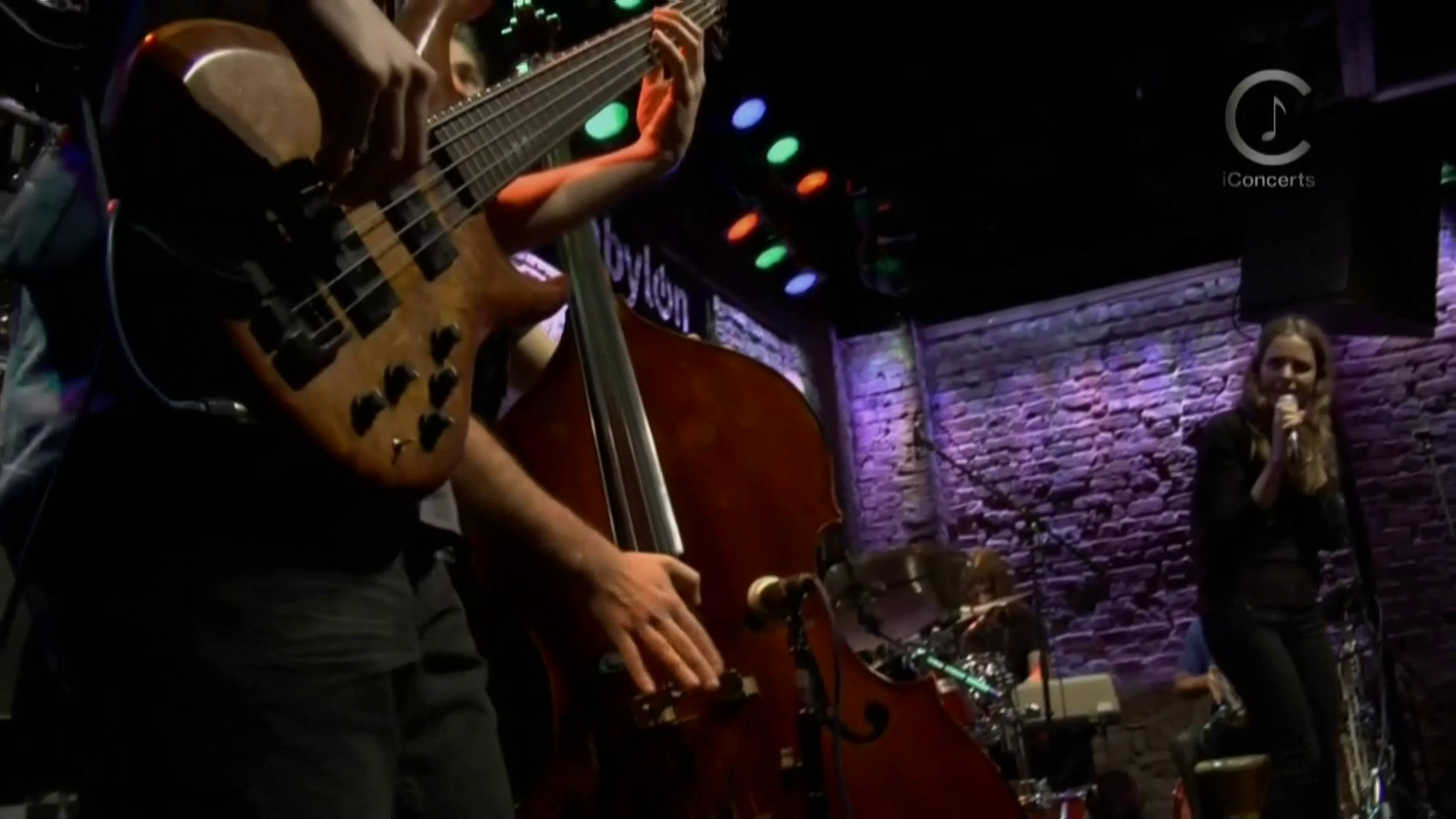 2010 Ilhan Ersahin - JazzMix Festival a Istanbul, Live at Babylone [HDTV 1080p] 6