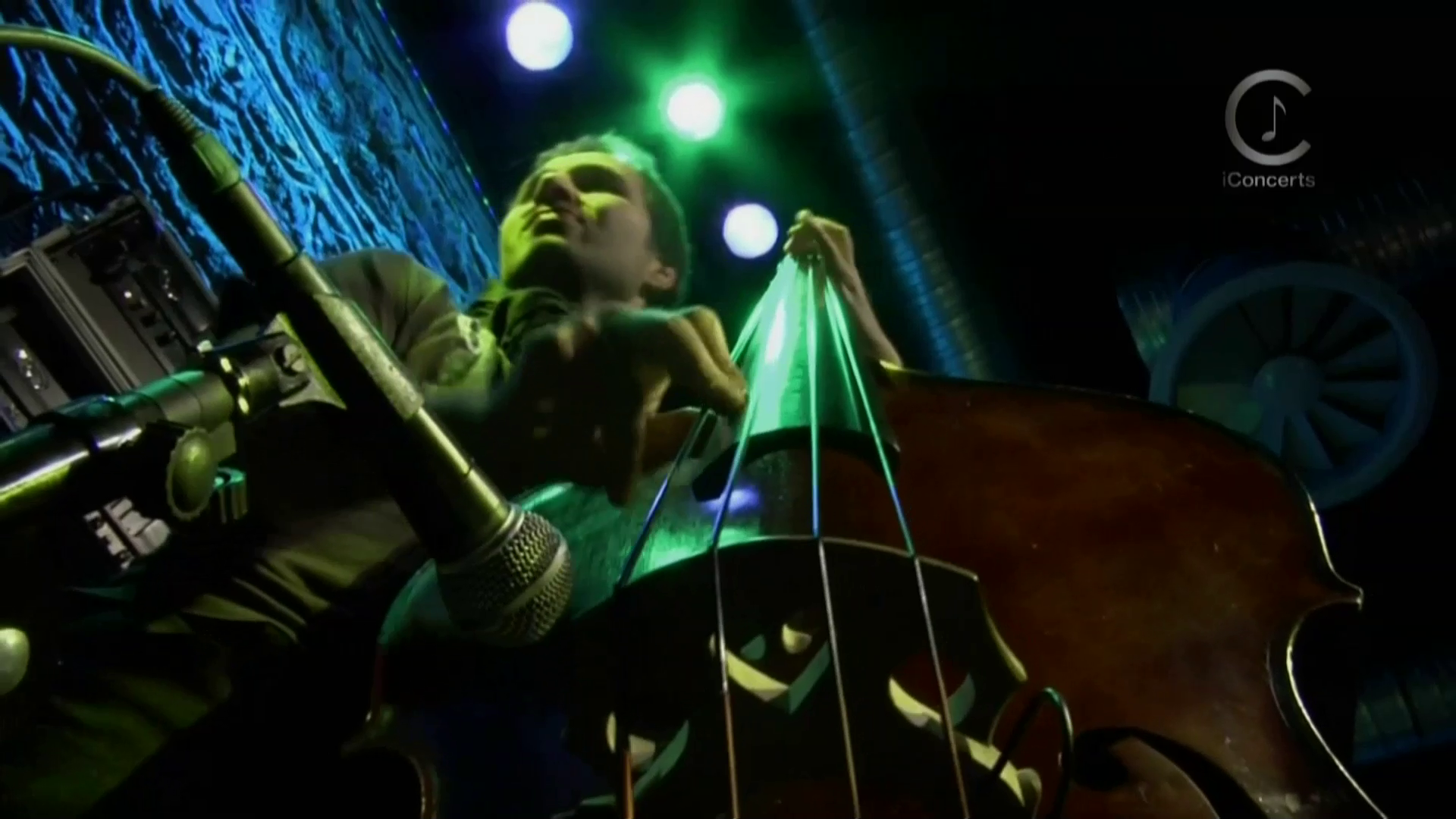 2010 Ilhan Ersahin - JazzMix Festival a Istanbul, Live at Babylone [HDTV 1080p] 1