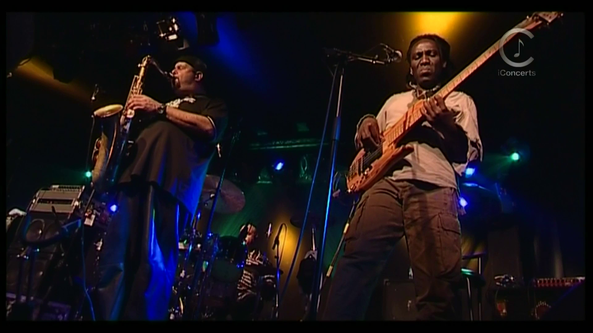 2004 Mike Stern Band feat. Richard Bona - Live at The New Morning [HDTV 1080p] 6
