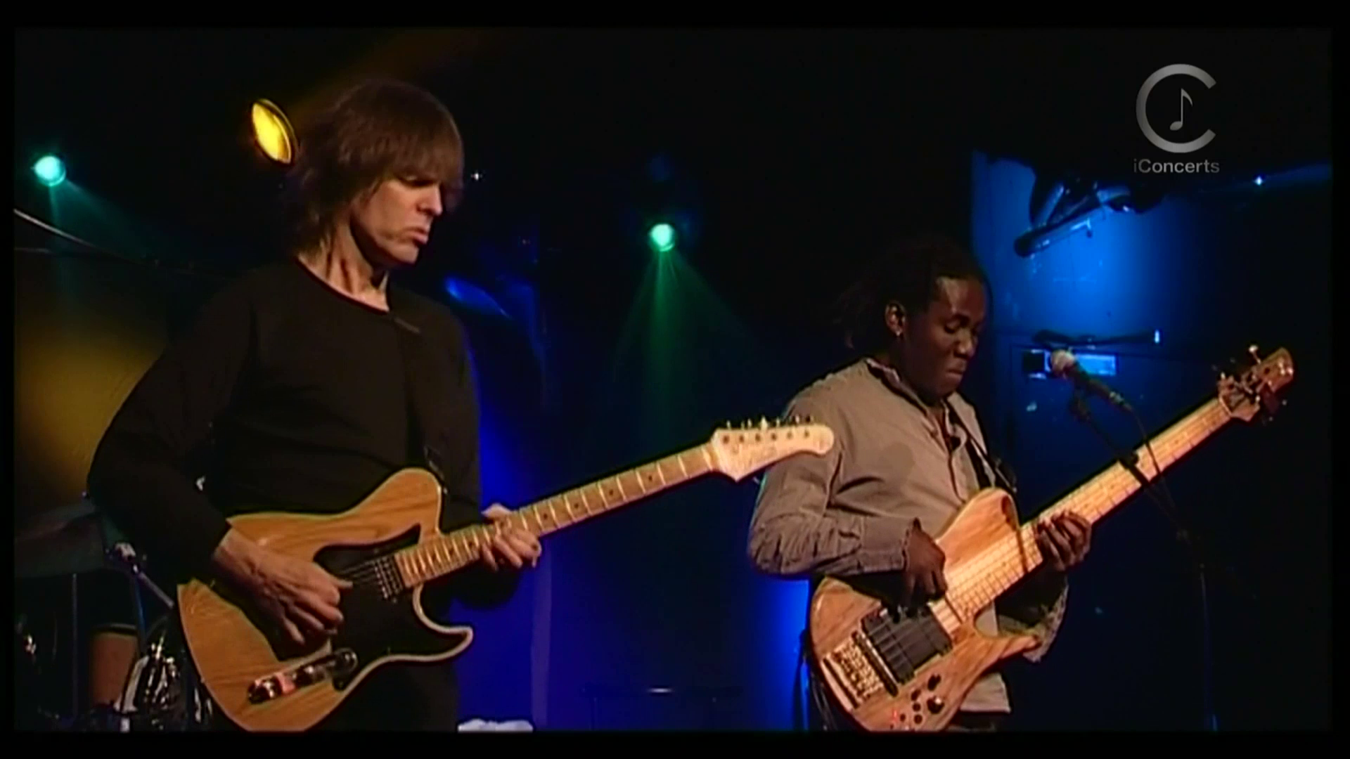 2004 Mike Stern Band feat. Richard Bona - Live at The New Morning [HDTV 1080p] 5