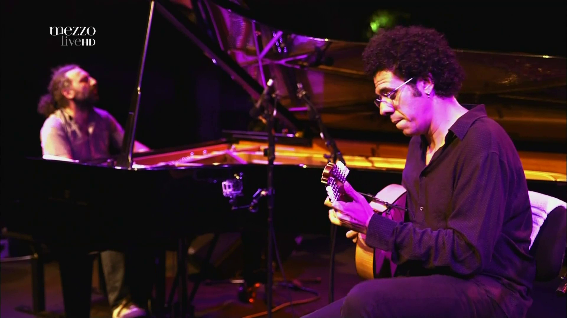 2013 Stefano Bollani, Hamilton de Holanda - At Istanbul Jazz Festival [HDTV 1080p] 4